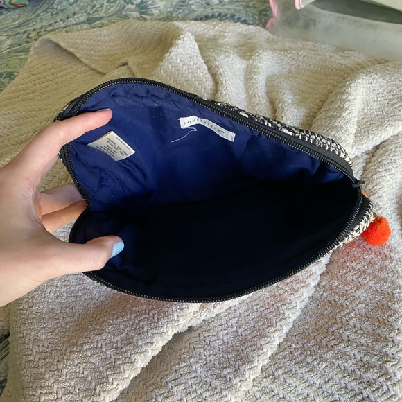 🔆 LOVESTITCH COSMETIC BAG - Picture 3 of 4